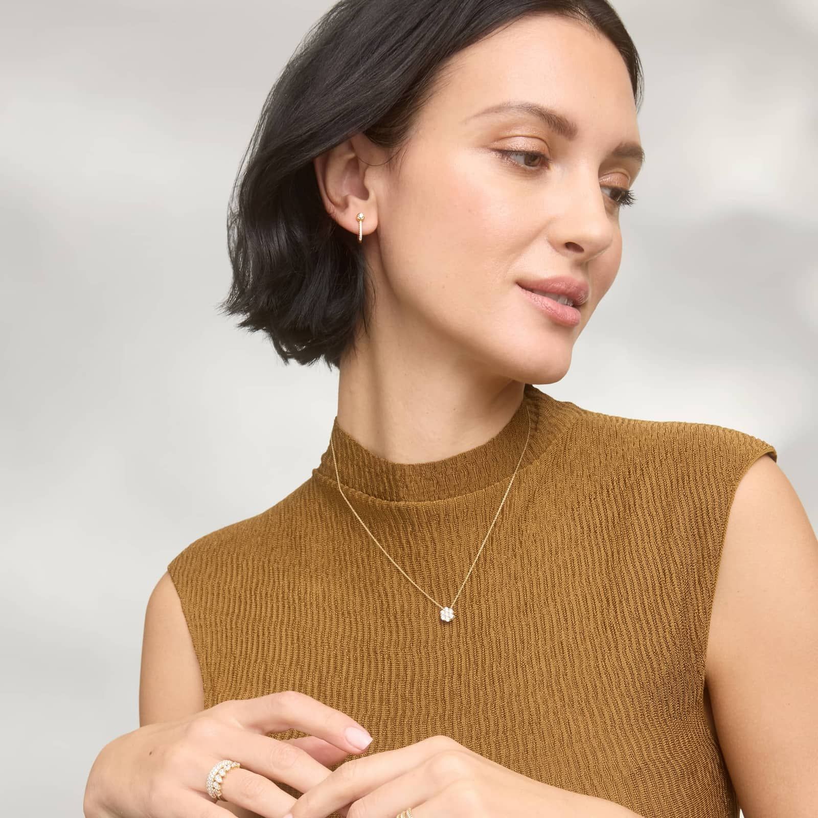 Diamond Center Stone Hoop Earrings with 0.25 CTW Round Cut Lab-Grown Diamonds in 14K Yellow Gold 3